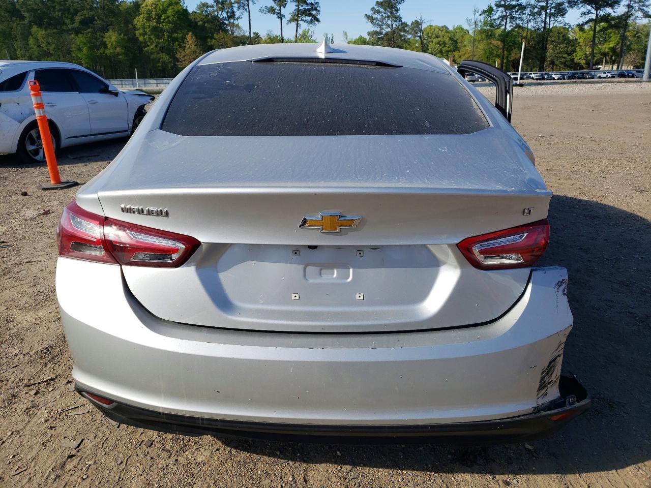 2022 Chevrolet Malibu Lt - Image 6