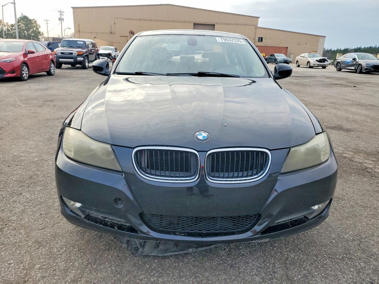 2010 BMW 328 I - Image 5
