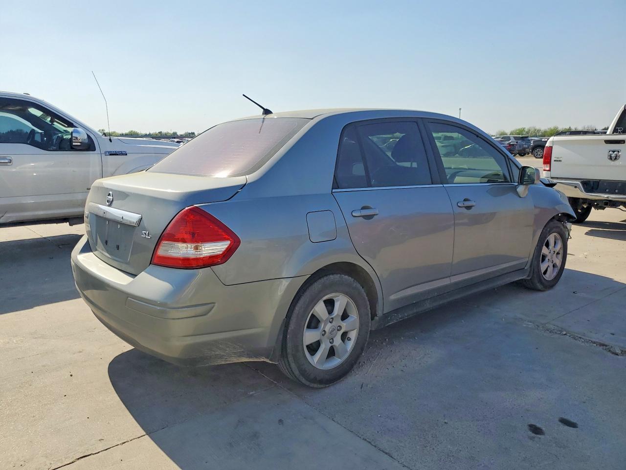 2008 Nissan Versa 1.8 S - Image 3