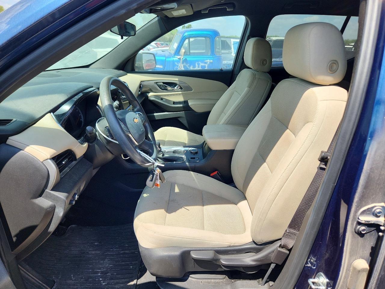 2023 Chevrolet Traverse Ls - Фото 7