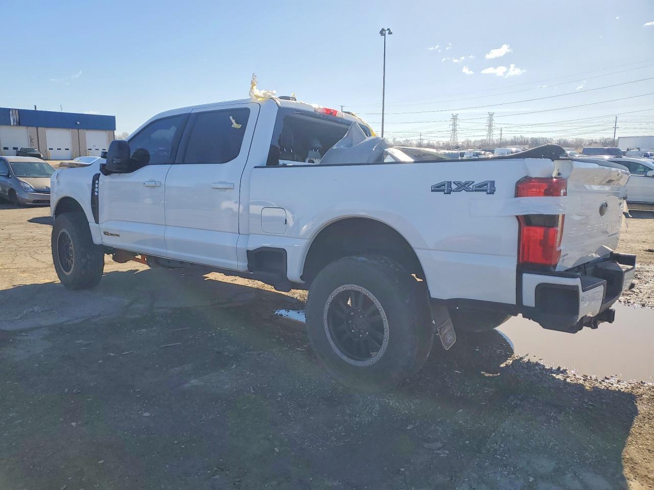 2024 Ford F250 Super Duty - Image 2