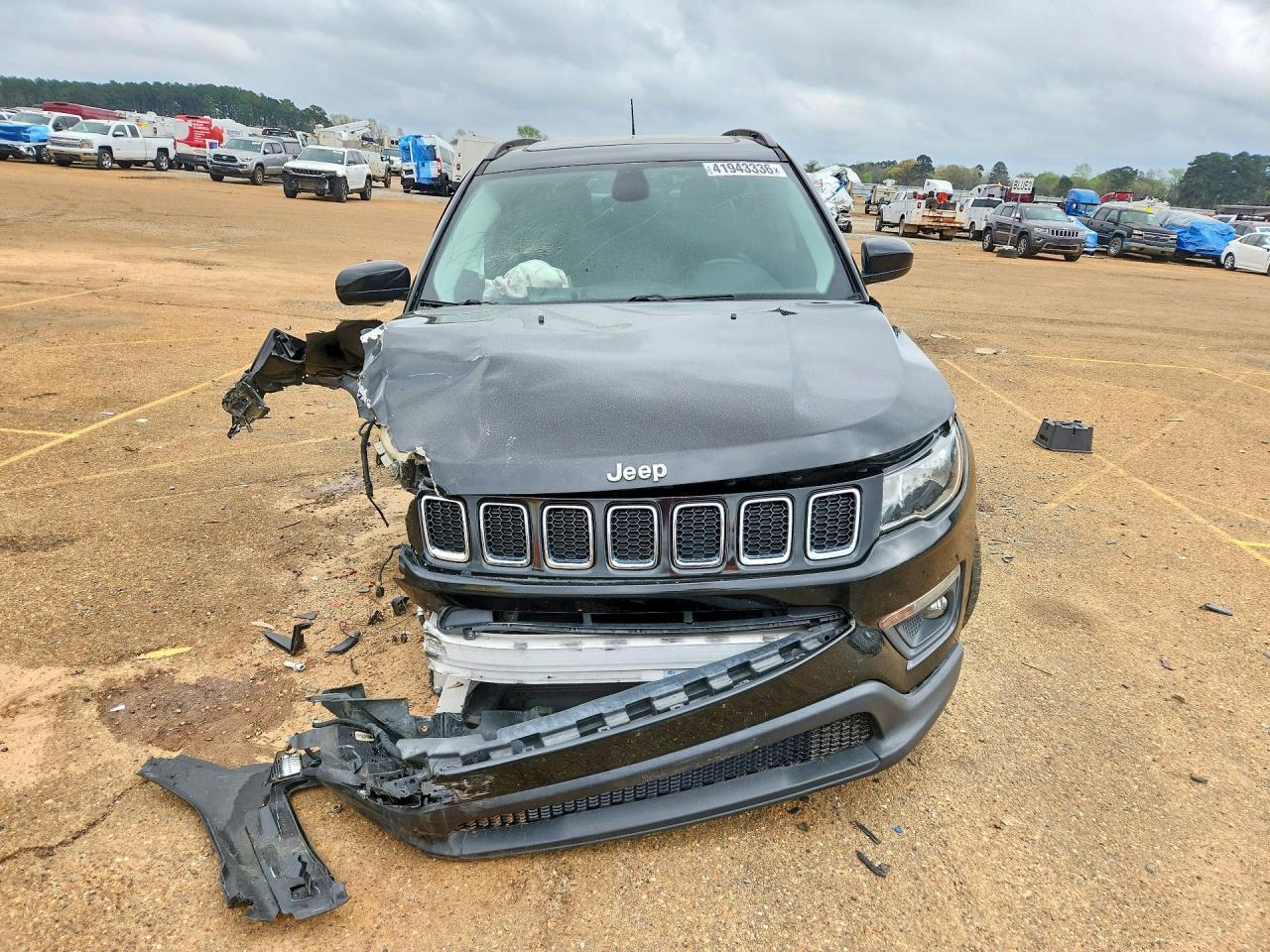 2017 Jeep Compass Latitude - Фото 5