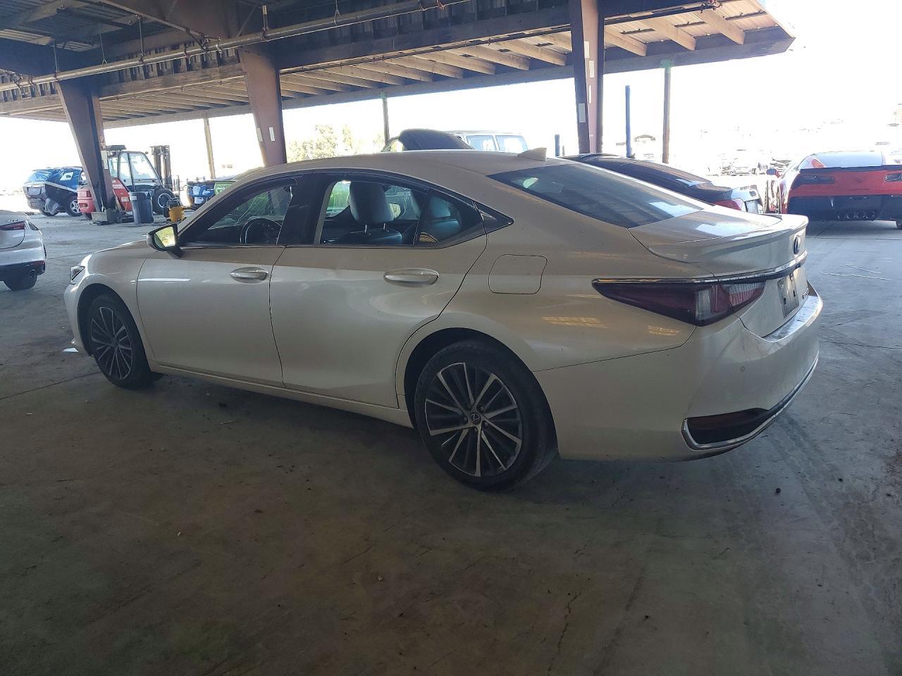 2025 Lexus Es 300H Base - Фото 2
