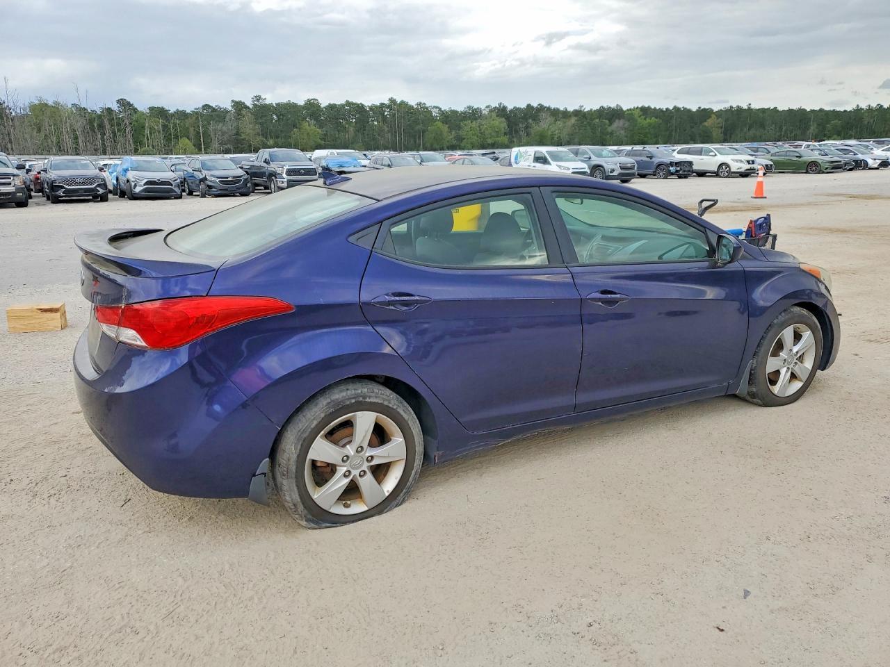 2013 Hyundai Elantra Gls - Фото 3