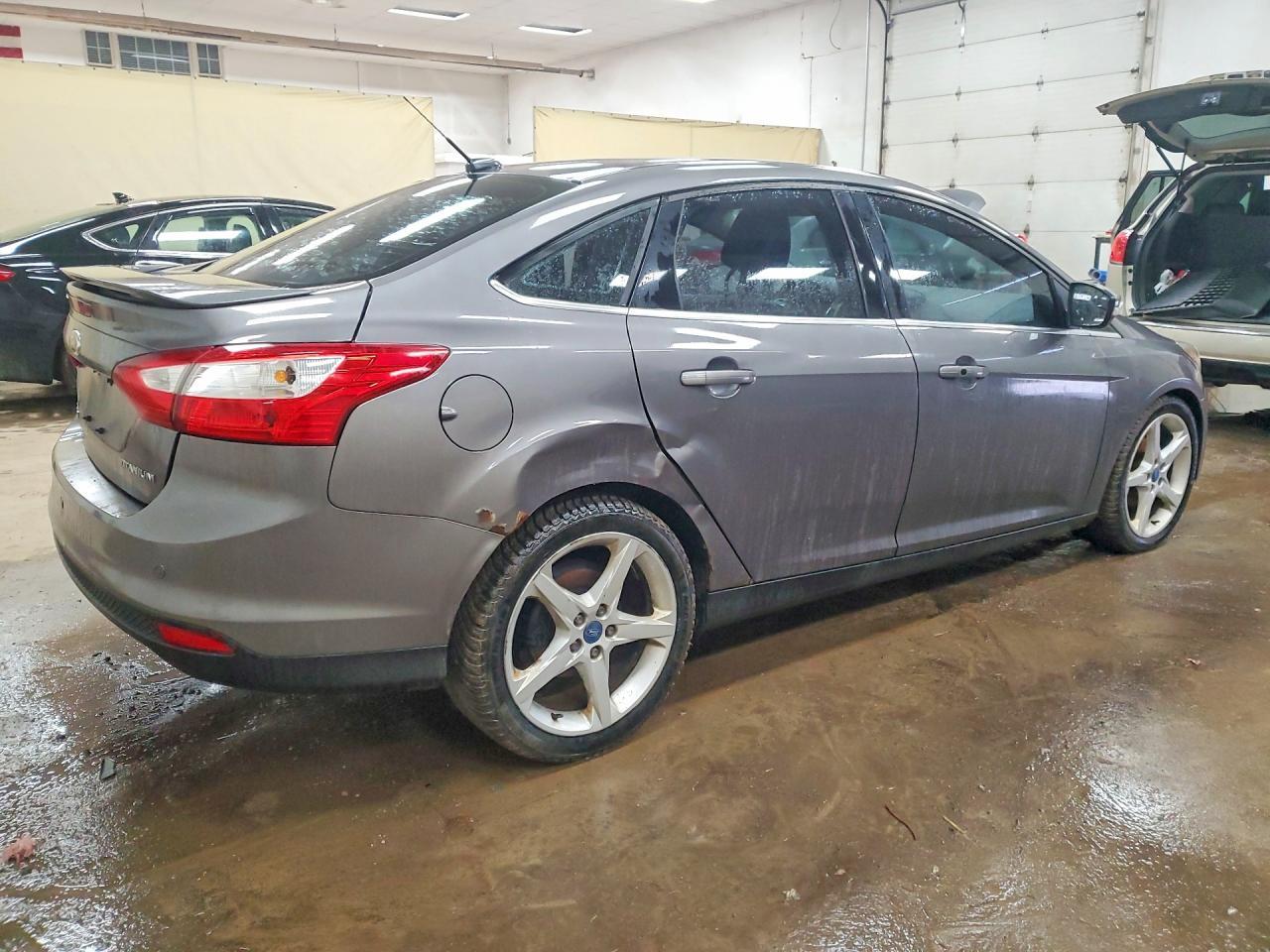 2012 Ford Focus Titanium - Фото 3