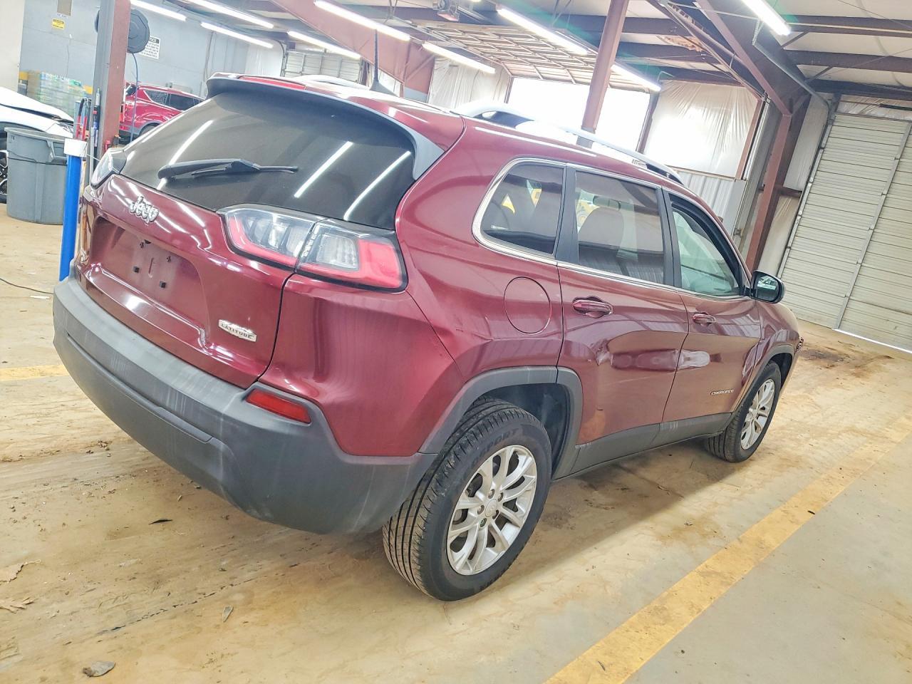 2019 Jeep Cherokee Latitude - Фото 3