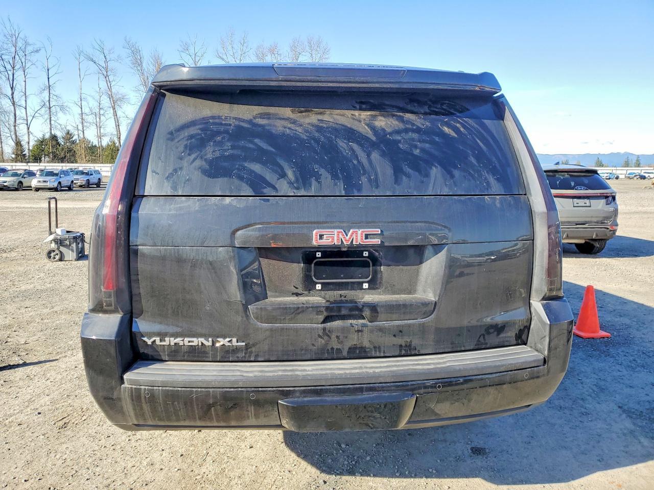 2016 GMC Yukon Xl C1500 Sle - Image 6