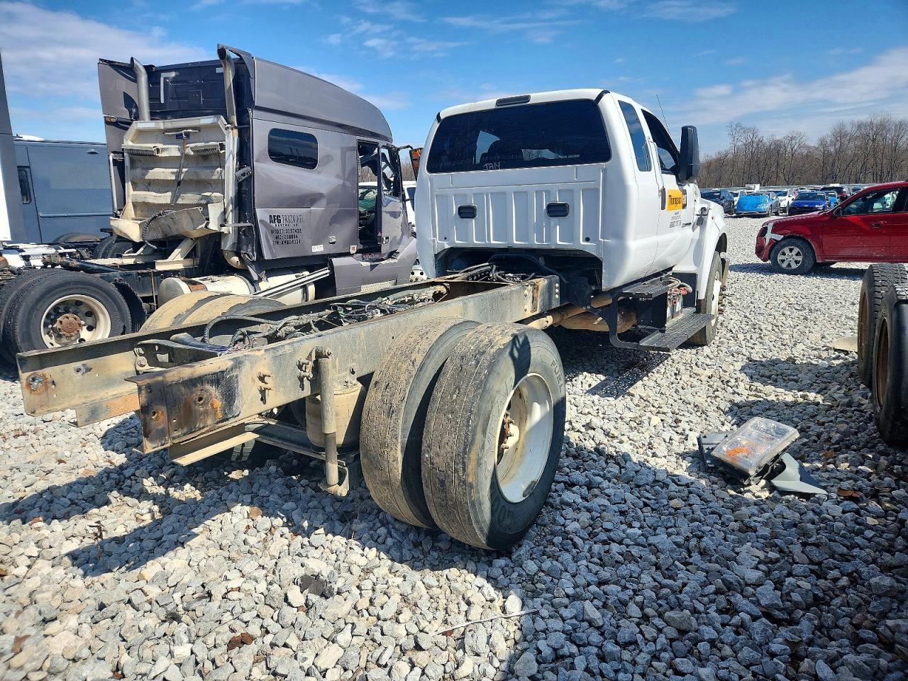 2022 Ford F750 Super Duty - Image 4