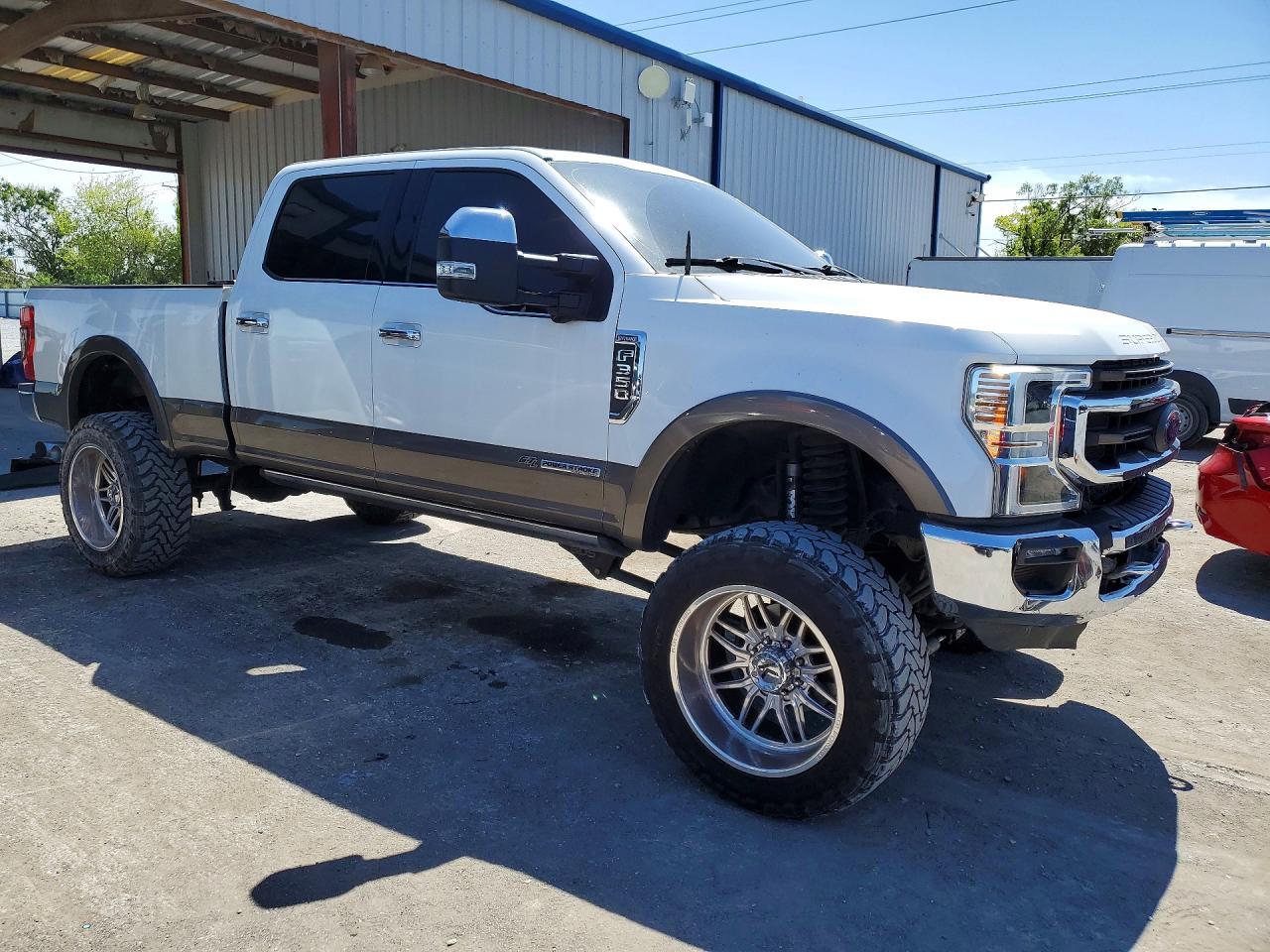 2022 Ford F350 Super Duty - Image 4