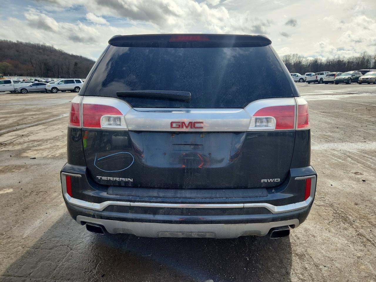 2017 GMC Terrain Denali - Image 6