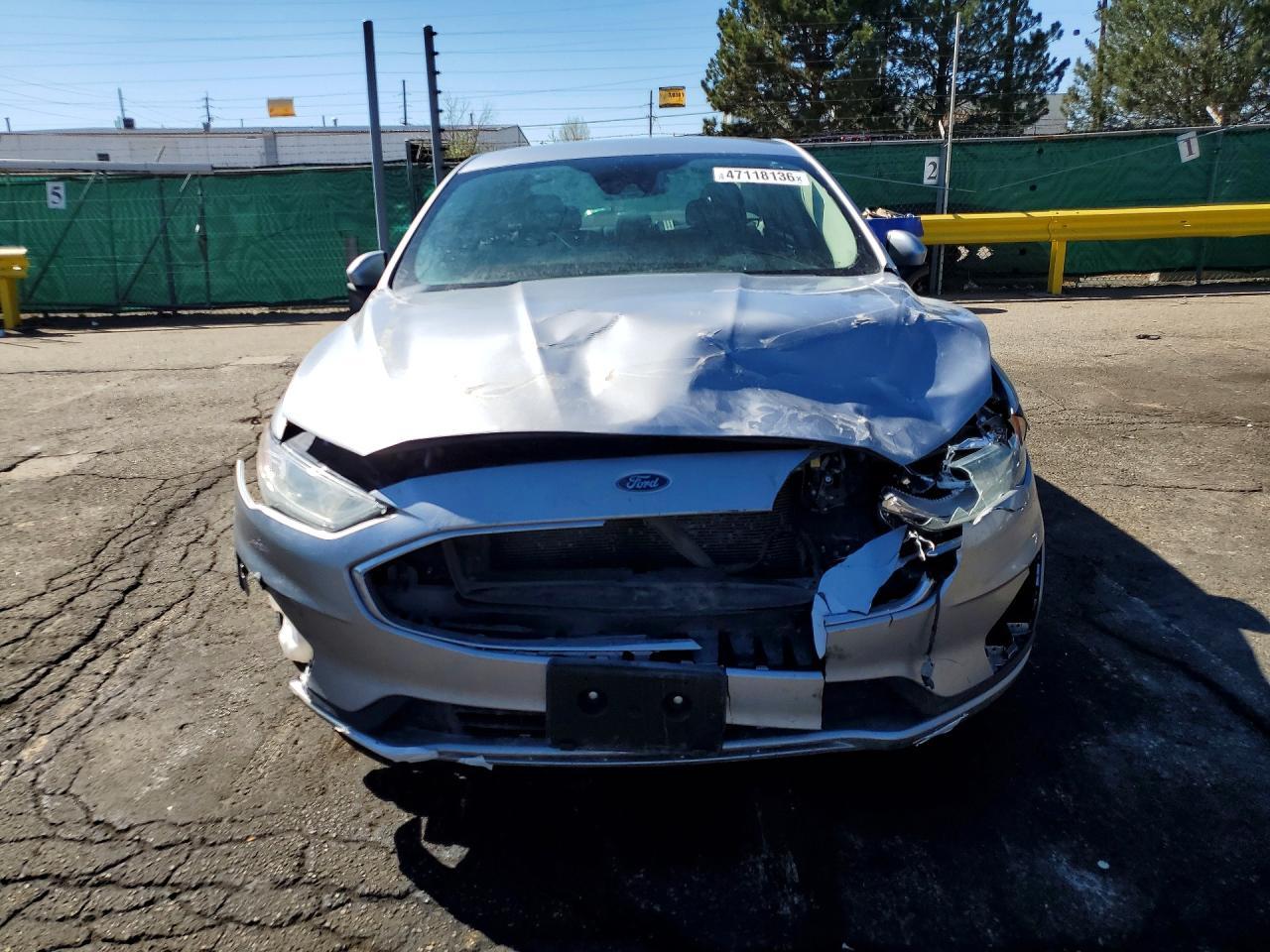 2020 Ford Fusion Se - Image 5