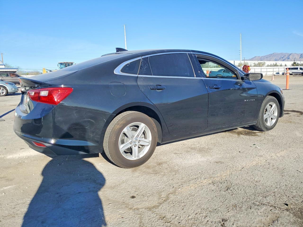 2023 Chevrolet Malibu Lt - Фото 3