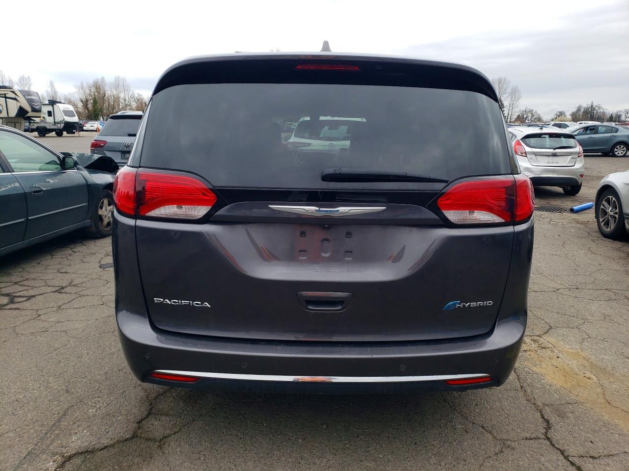 2018 Chrysler Pacifica Hybrid Limited - Фото 6