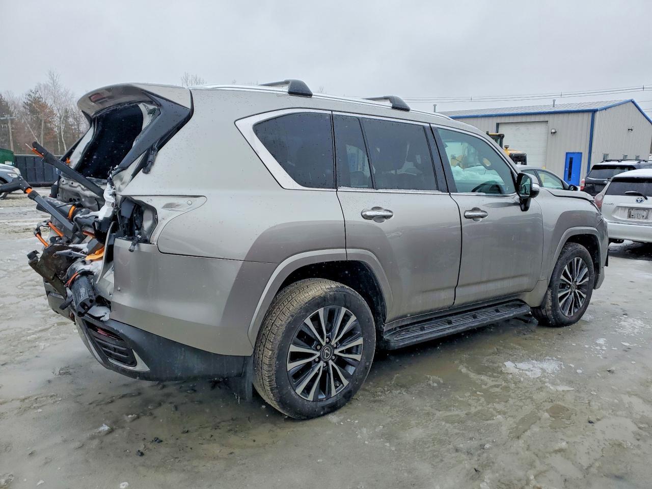 2023 Lexus Lx 600 Premium - Фото 3