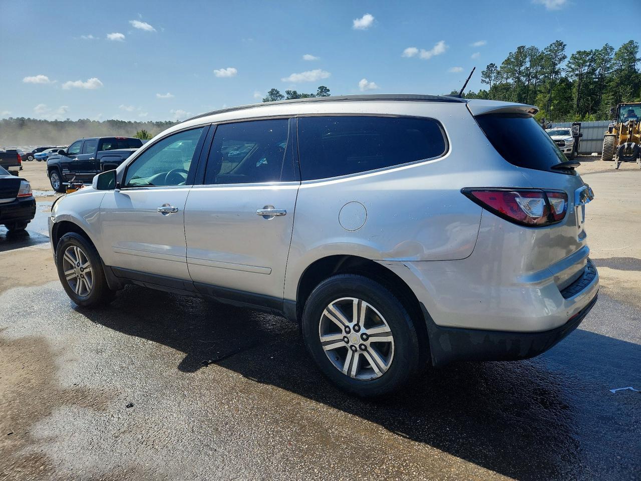 2016 Chevrolet Traverse Lt - Фото 2
