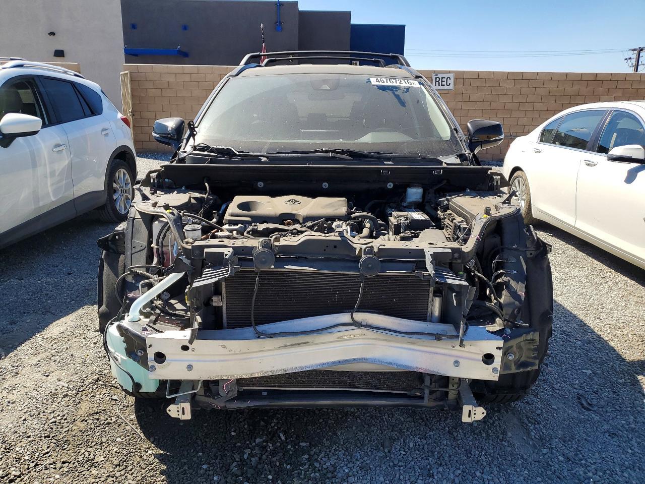 2020 Toyota Rav4 Le - Фото 5