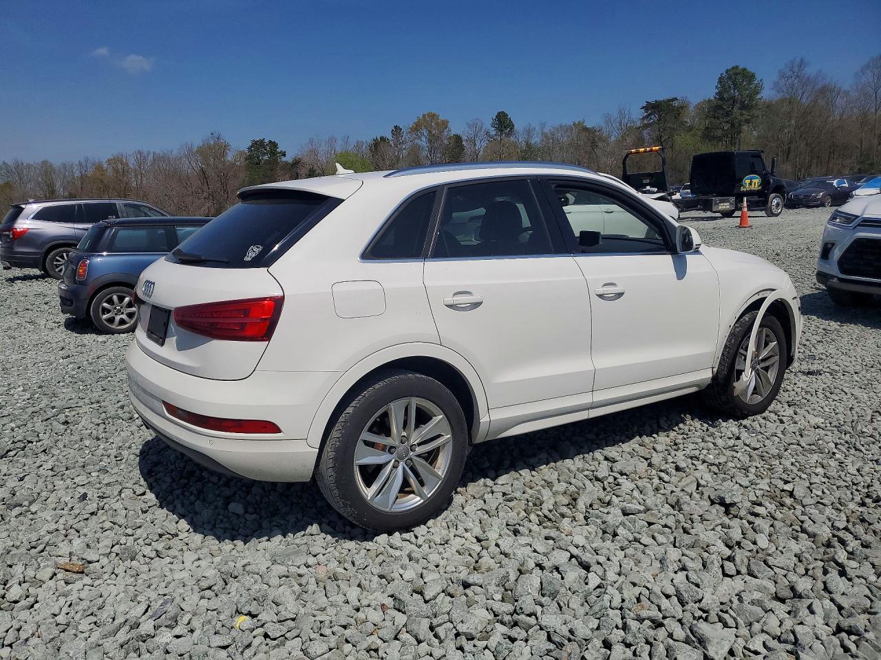 2016 Audi Q3 Premium Plus - Image 3