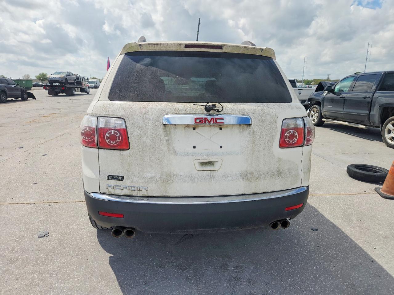 2021 GMC Acadia - Image 6