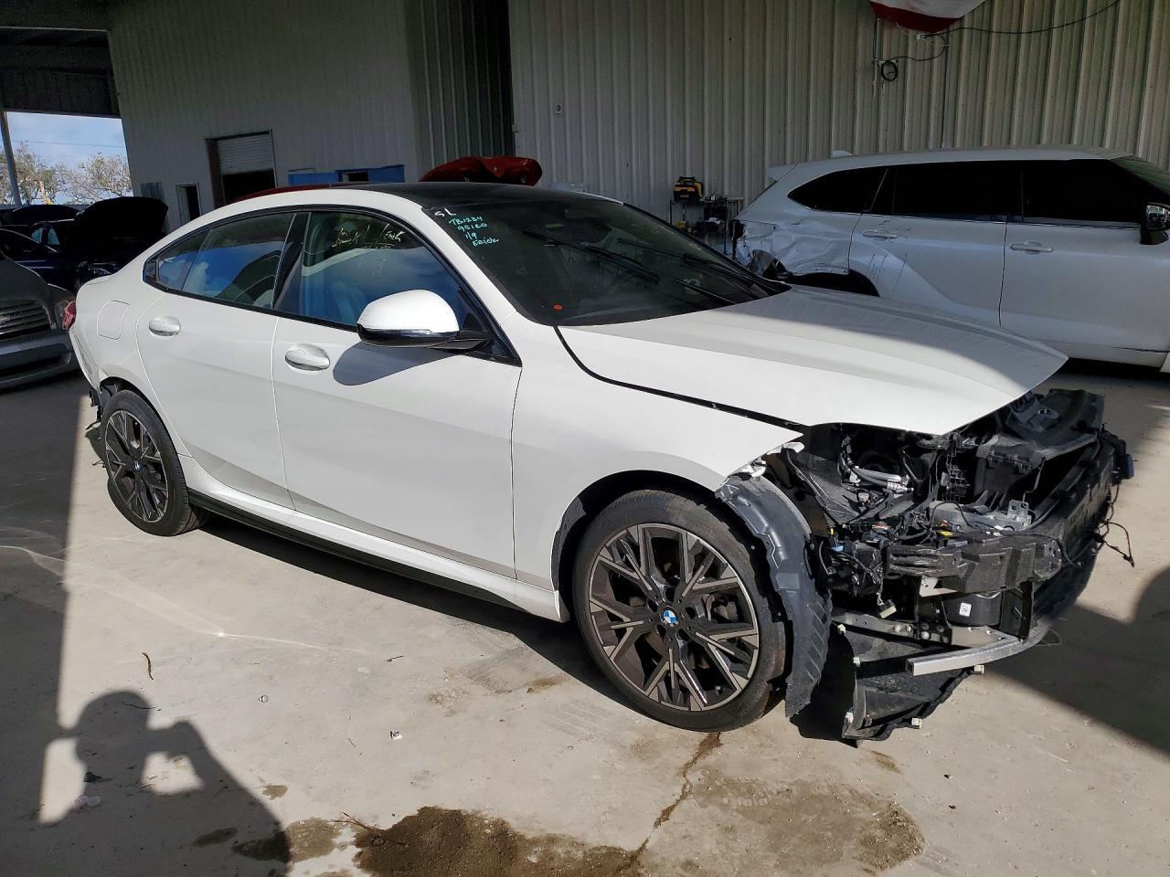 2026 BMW 228 - Фото 4