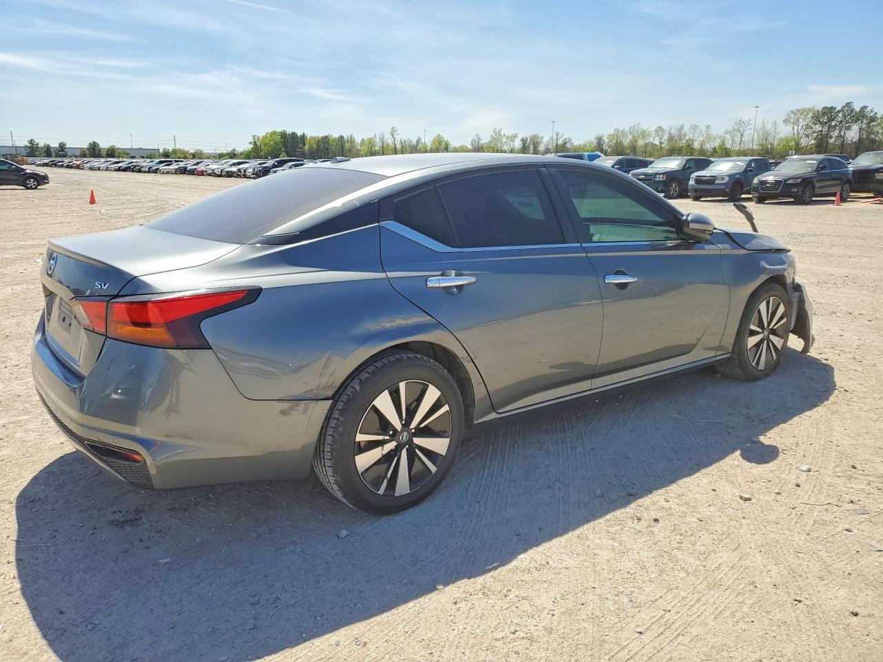 2021 Nissan Altima 2.5 Sv - Фото 3