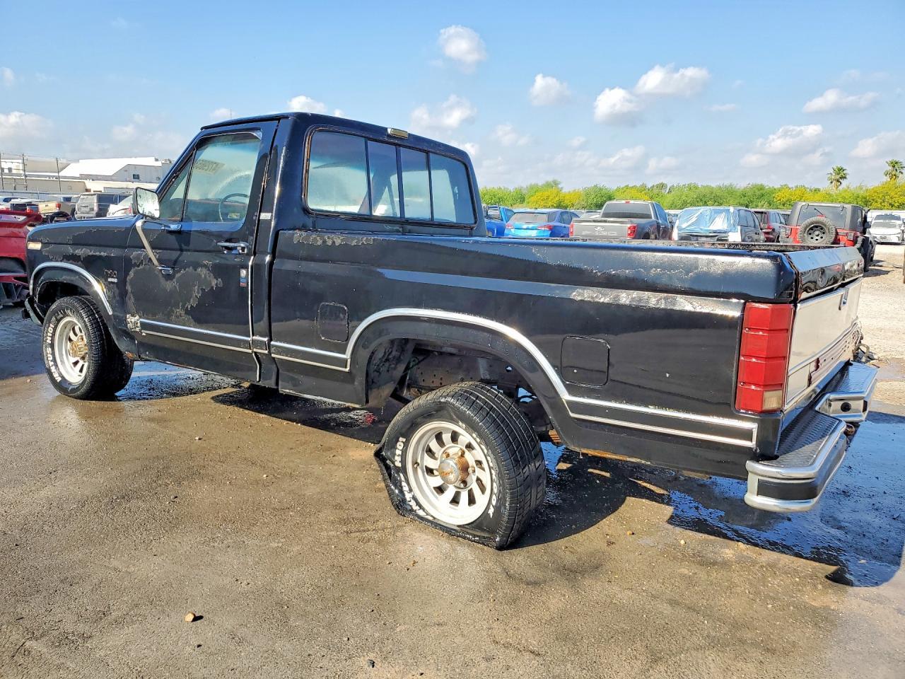 1986 Ford F150 - Фото 2