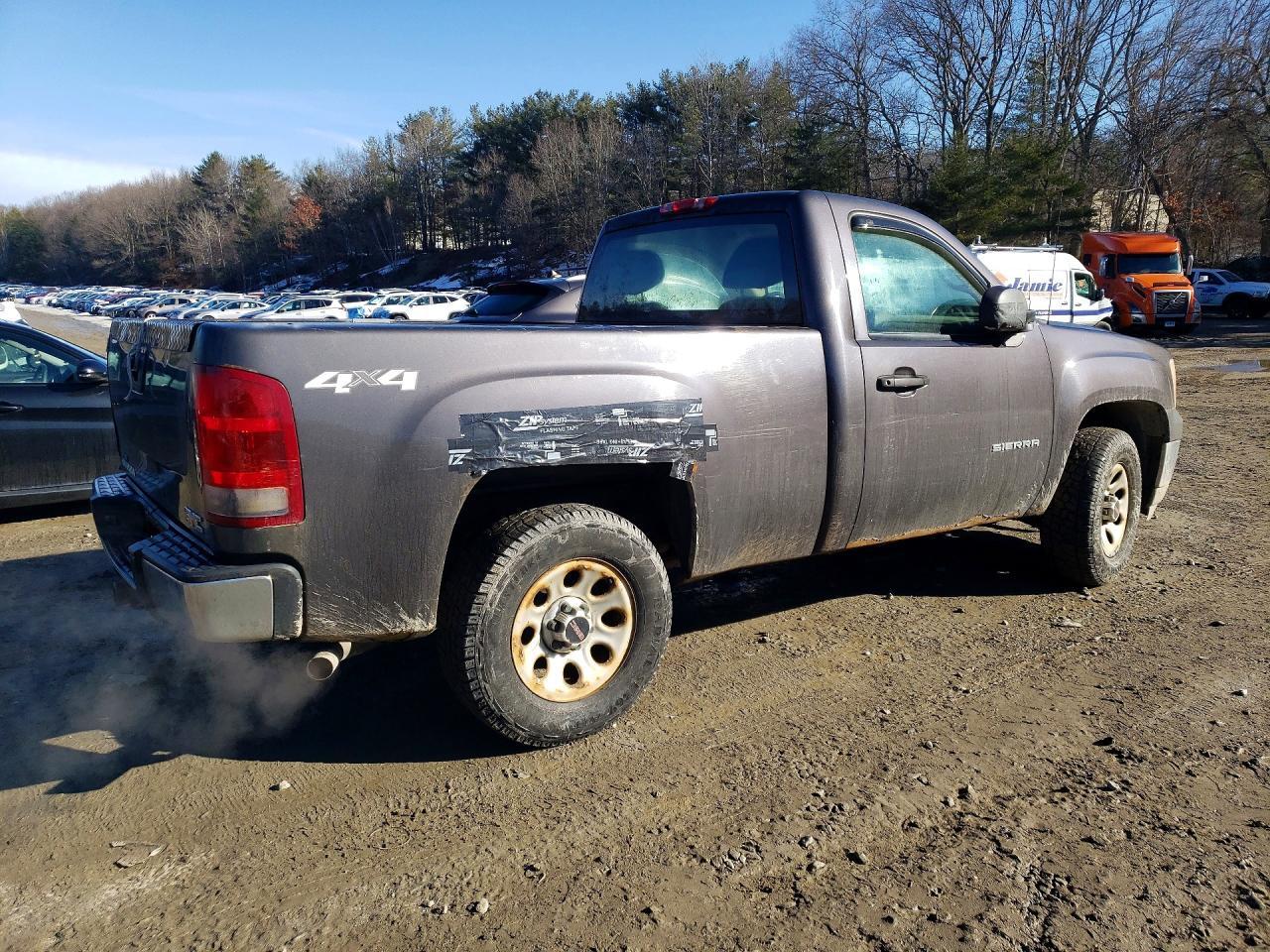 2010 GMC Sierra K1500 - Image 3