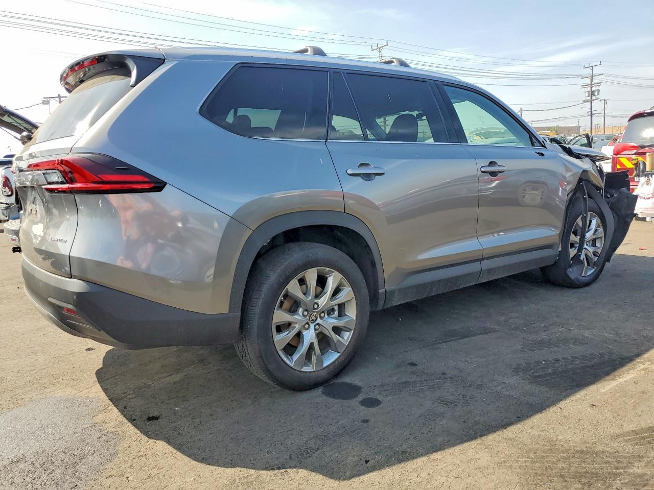 2026 Toyota Grand Highlander Hybrid Limited - Image 3