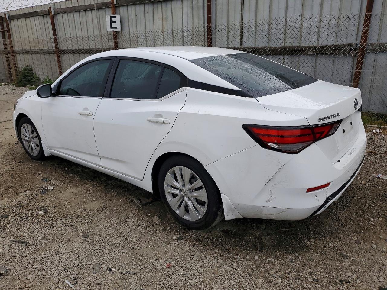 2022 Nissan Sentra S - Фото 2