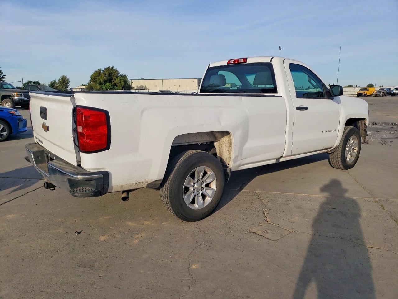 2018 Chevrolet Silverado C1500 - Image 3