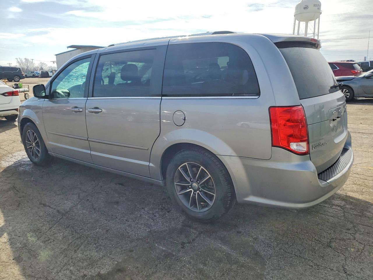 2017 Dodge Grand Caravan Sxt - Фото 2