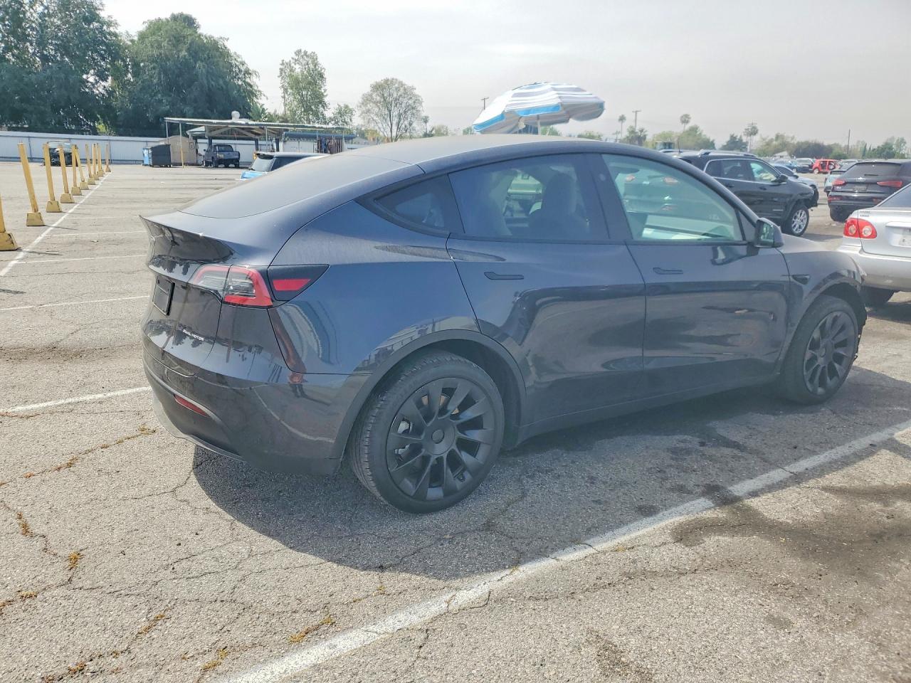 2024 Tesla Model Y - Image 3