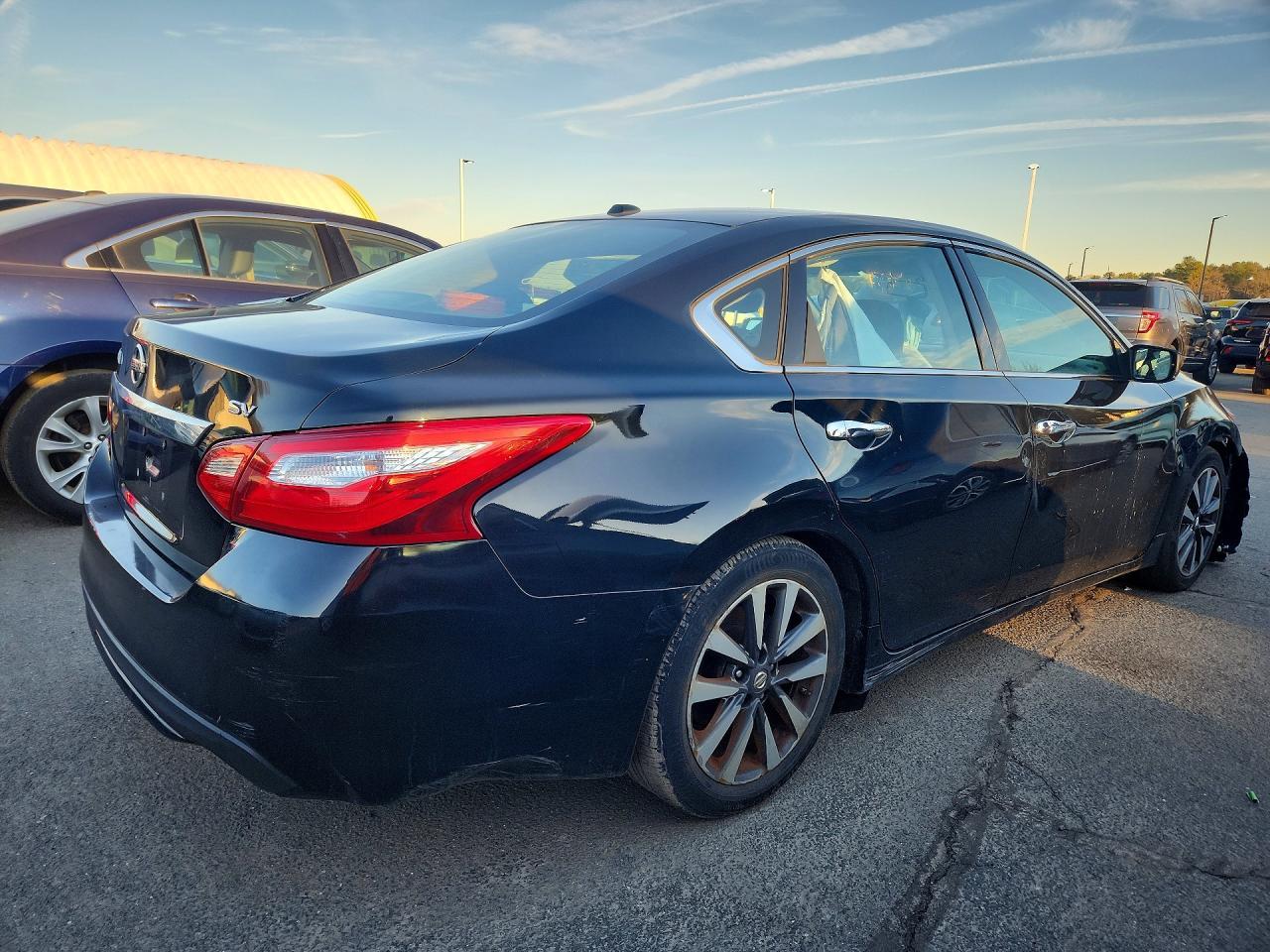 2017 Nissan Altima 2.5 Sv - Фото 3