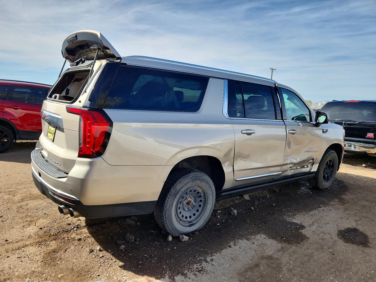 2021 GMC Yukon Xl Denali - Фото 3