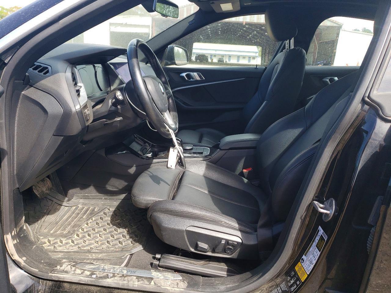 2021 BMW 228Xi - Фото 7