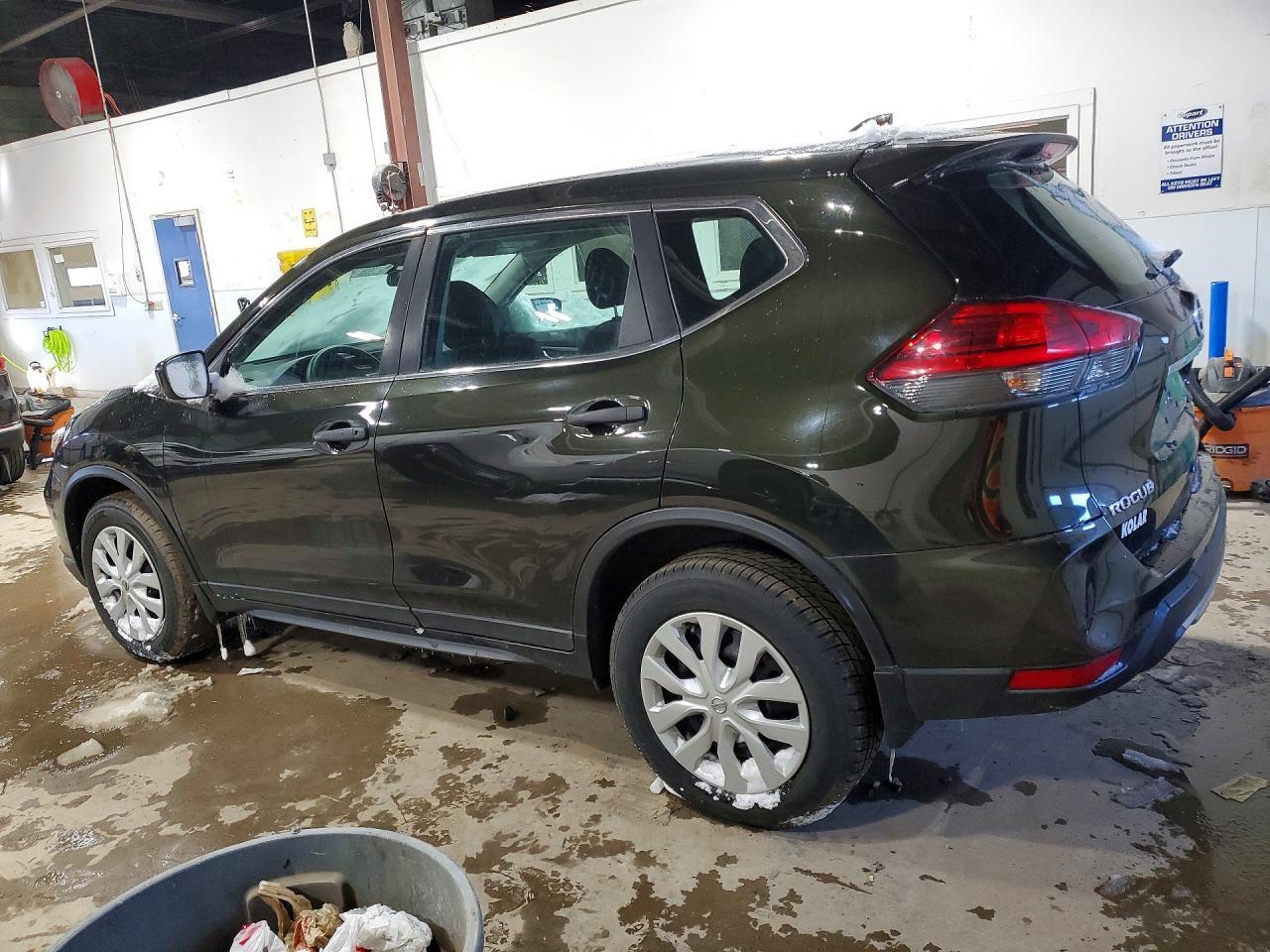 2017 Nissan Rogue S - Фото 2