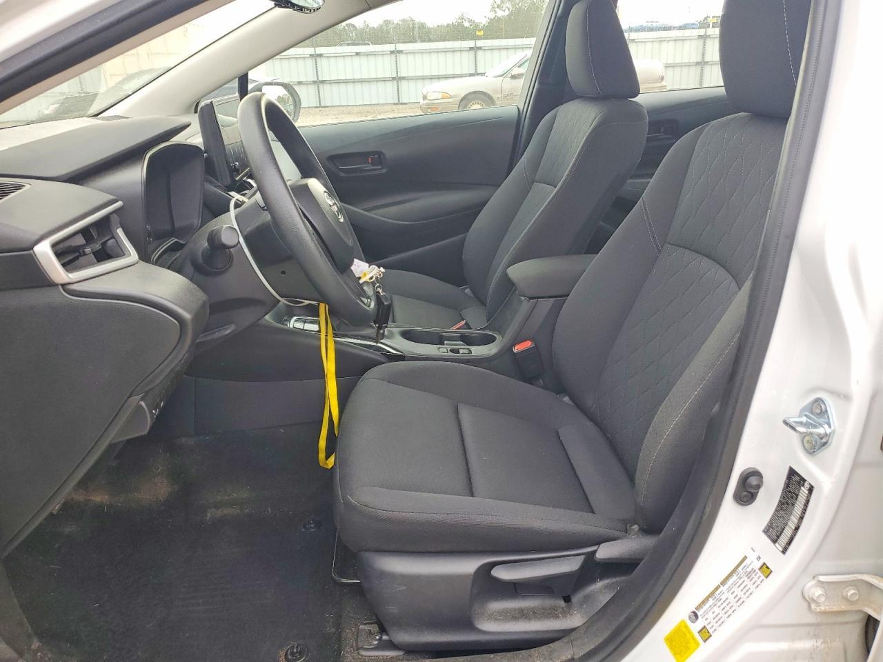 2025 Toyota Corolla Le - Фото 7
