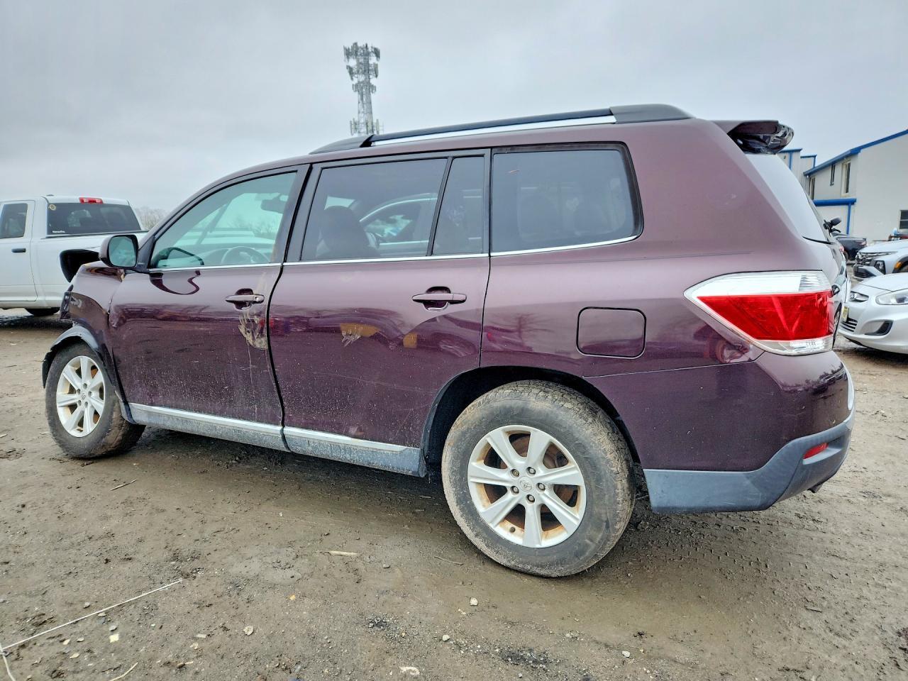 2013 Toyota Highlander Se - Фото 2