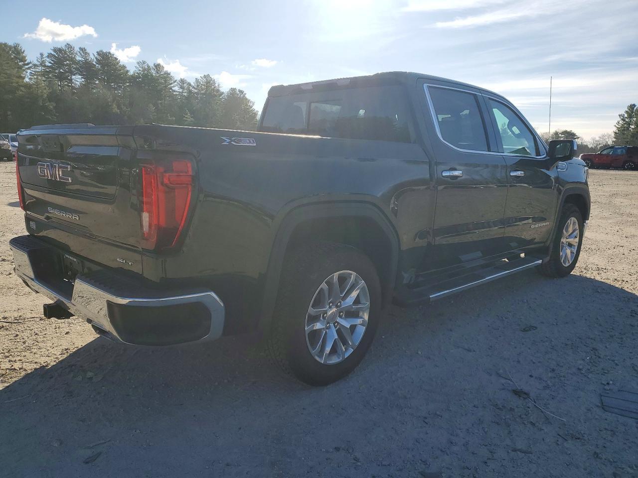 2021 GMC Sierra K1500 Slt - Image 3