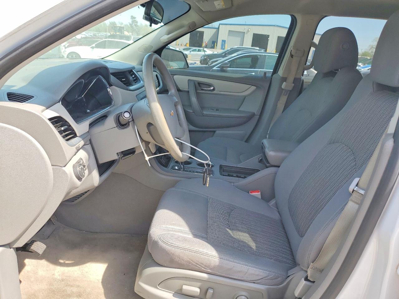 2016 Chevrolet Traverse Ls - Фото 7