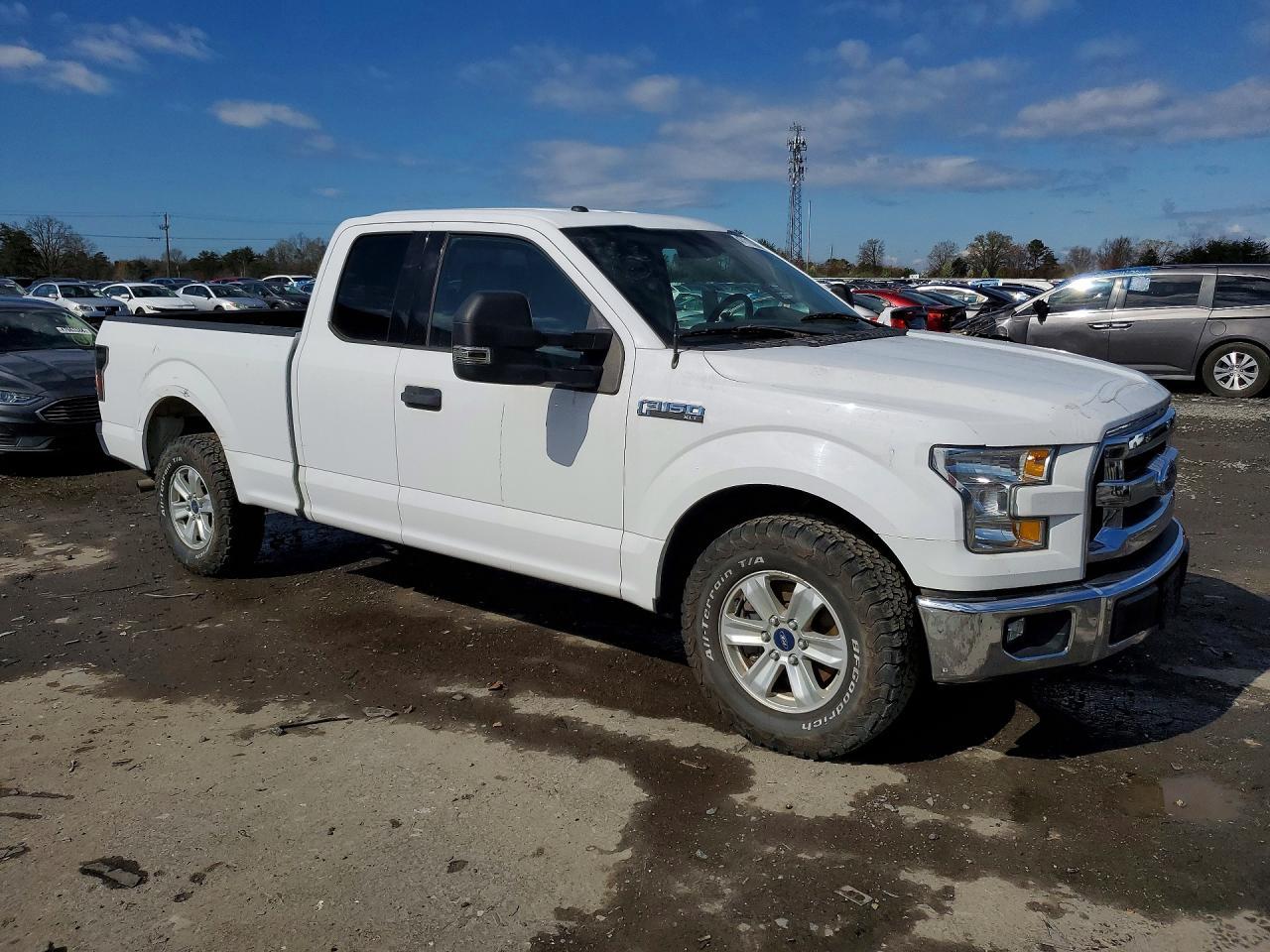 2016 Ford F150 Super Cab - Image 4