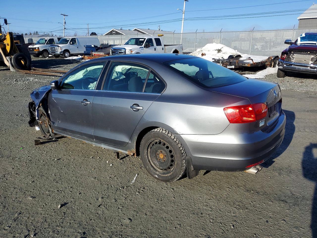 2014 Volkswagen Jetta 1.8 Tsi 4Dr - Image 2