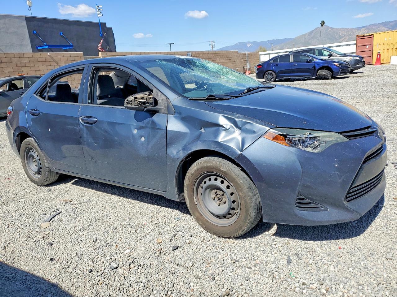 2017 Toyota Corolla L - Фото 4