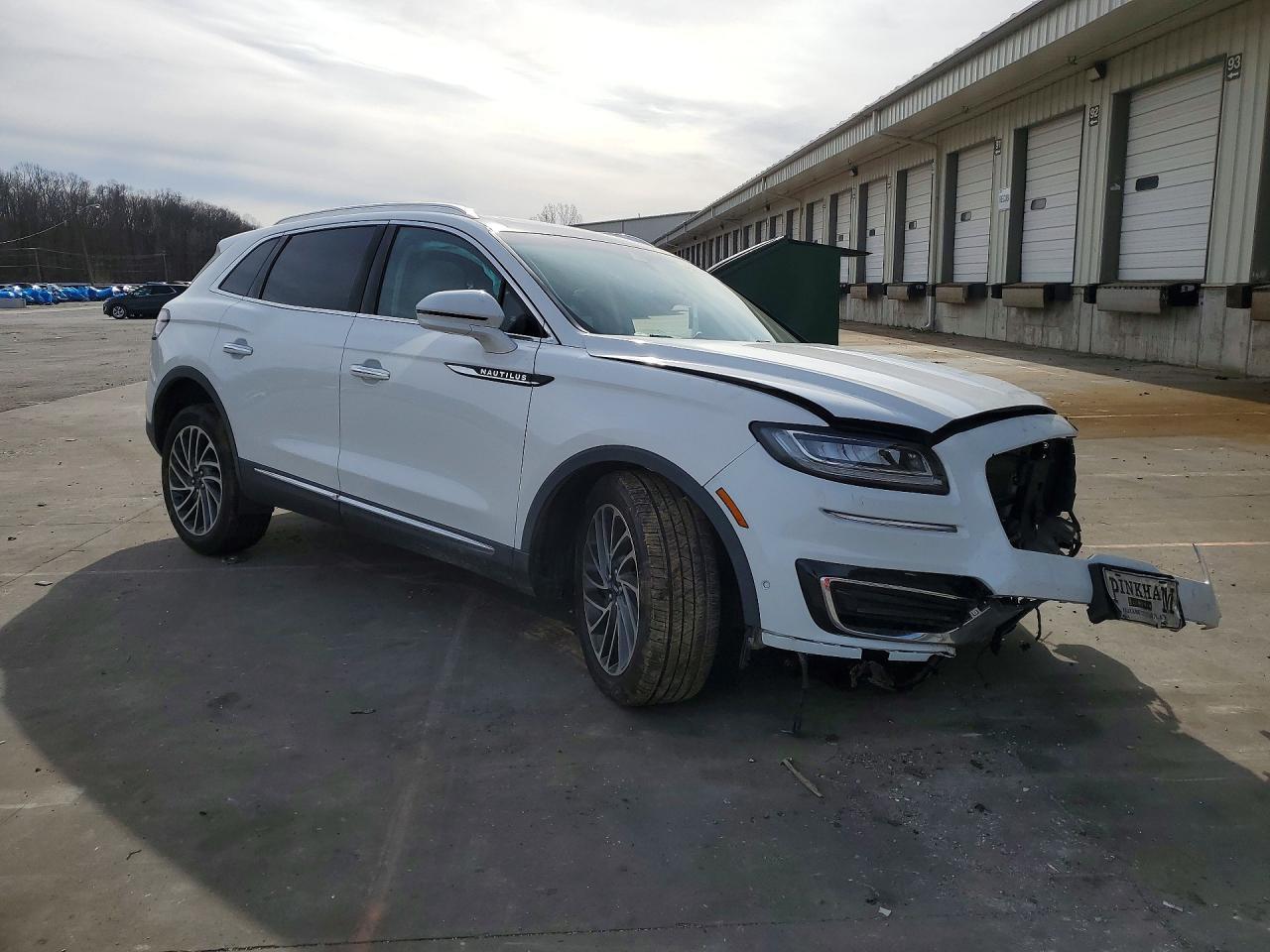 2020 Lincoln Nautilus Reserve - Image 4