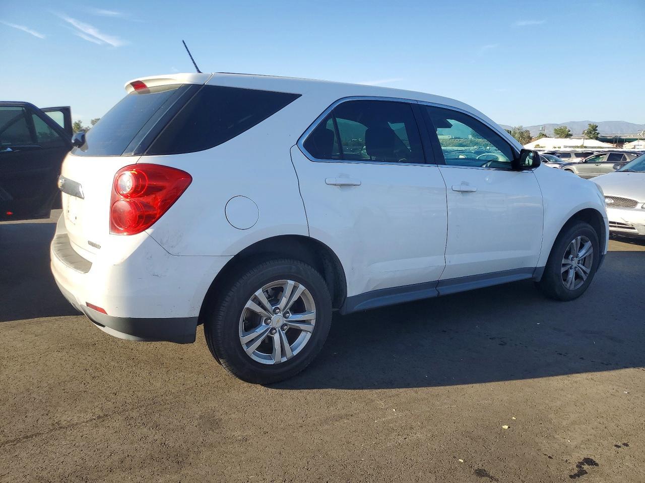 2013 Chevrolet Equinox Ls - Фото 3