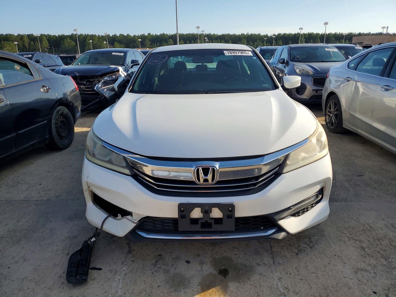 2016 Hond Accord Spo - Image 5