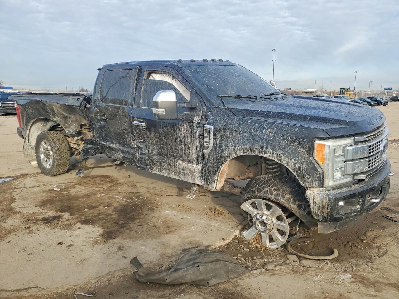 2017 Ford F350 Super Duty - Image 4
