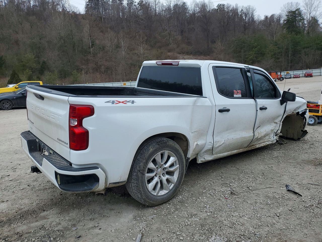 2025 Chevrolet Silverado K1500 Custom - Фото 3