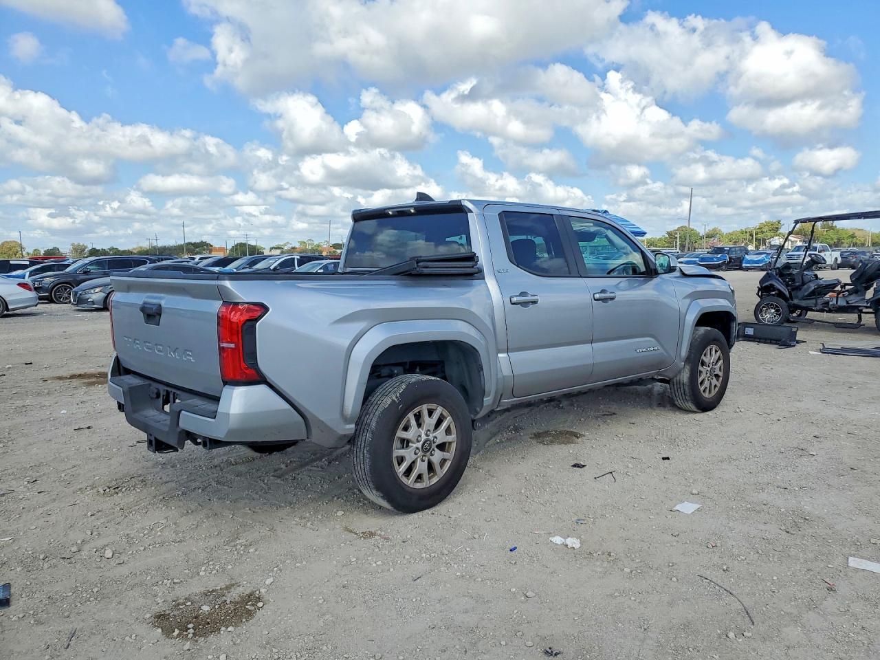 2025 Toyota Tacoma Sr5 - Фото 3