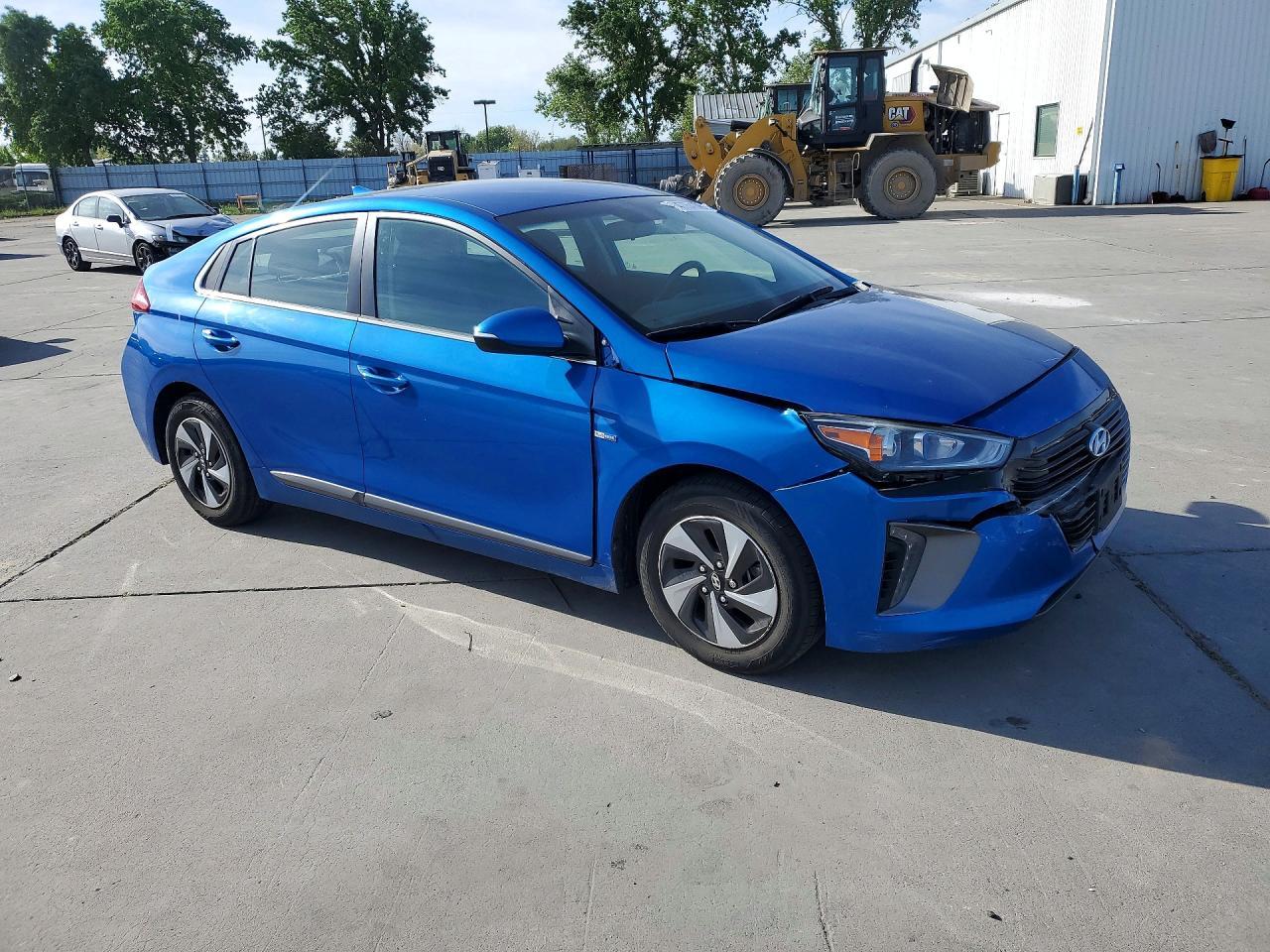 2017 Hyundai Ioniq Hybrid Sel - Фото 4