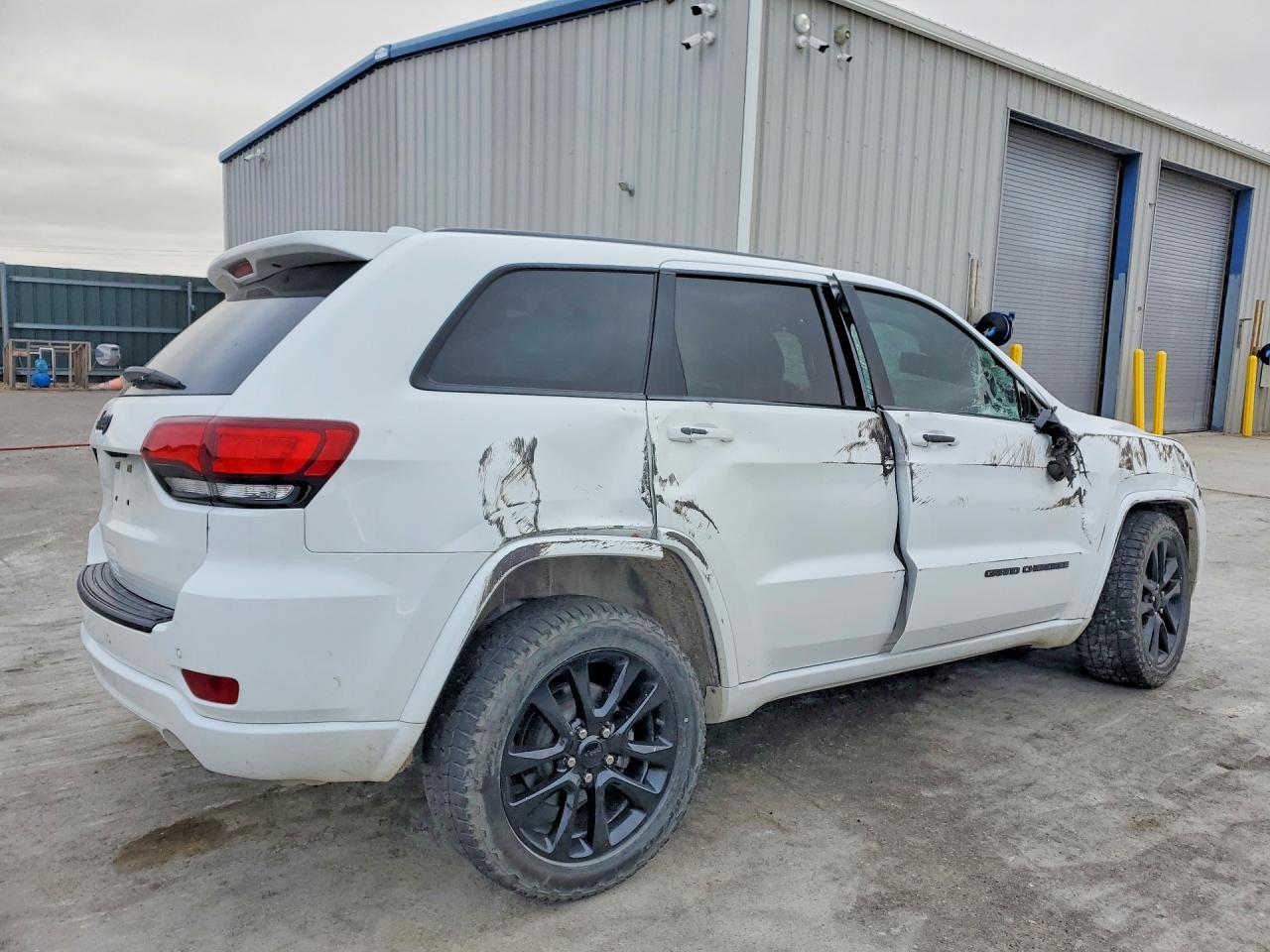 2020 Jeep Grand Cherokee Laredo - Фото 3